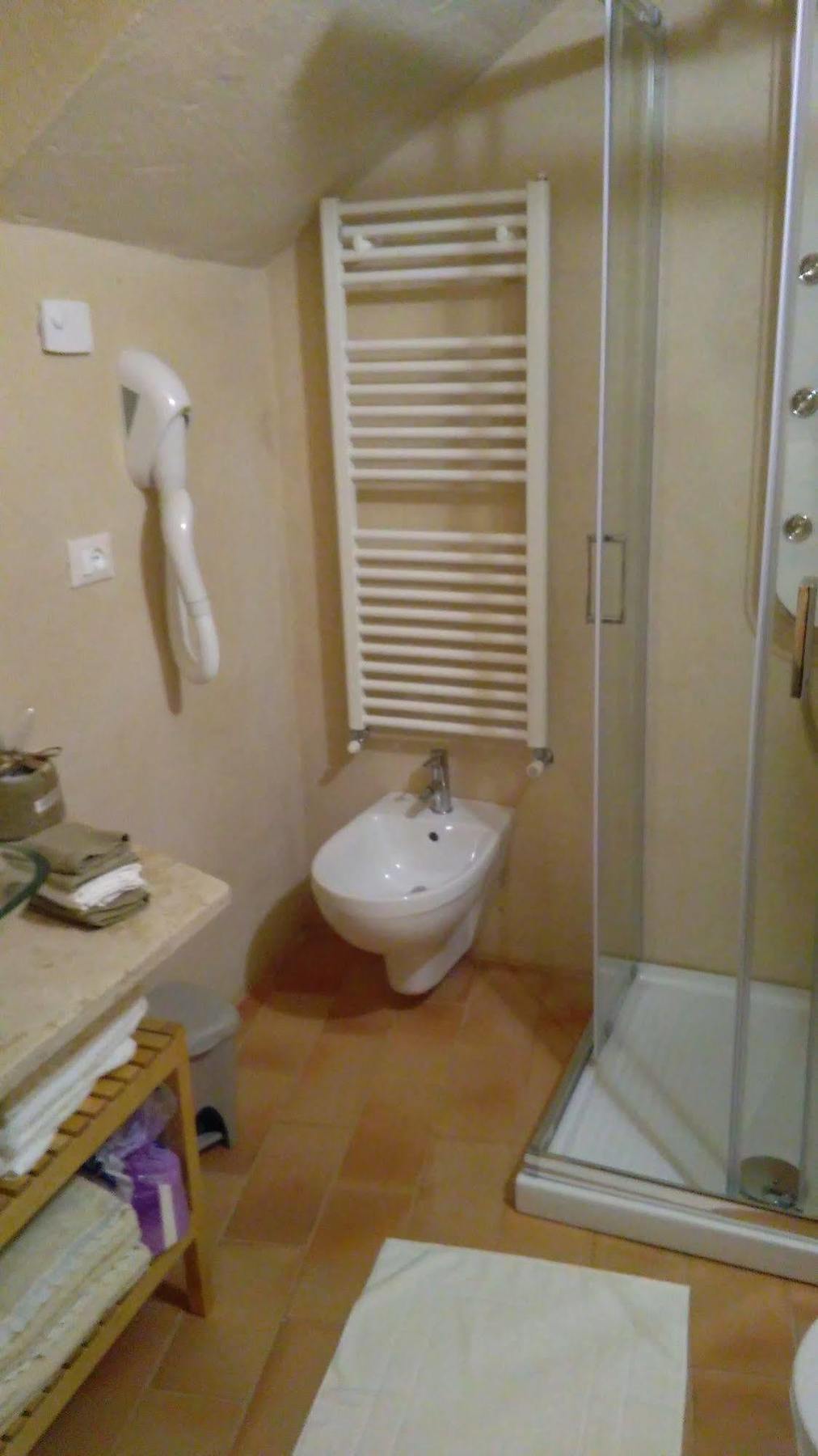 Casa Daisy Hotel Paderno del Grappa Luaran gambar
