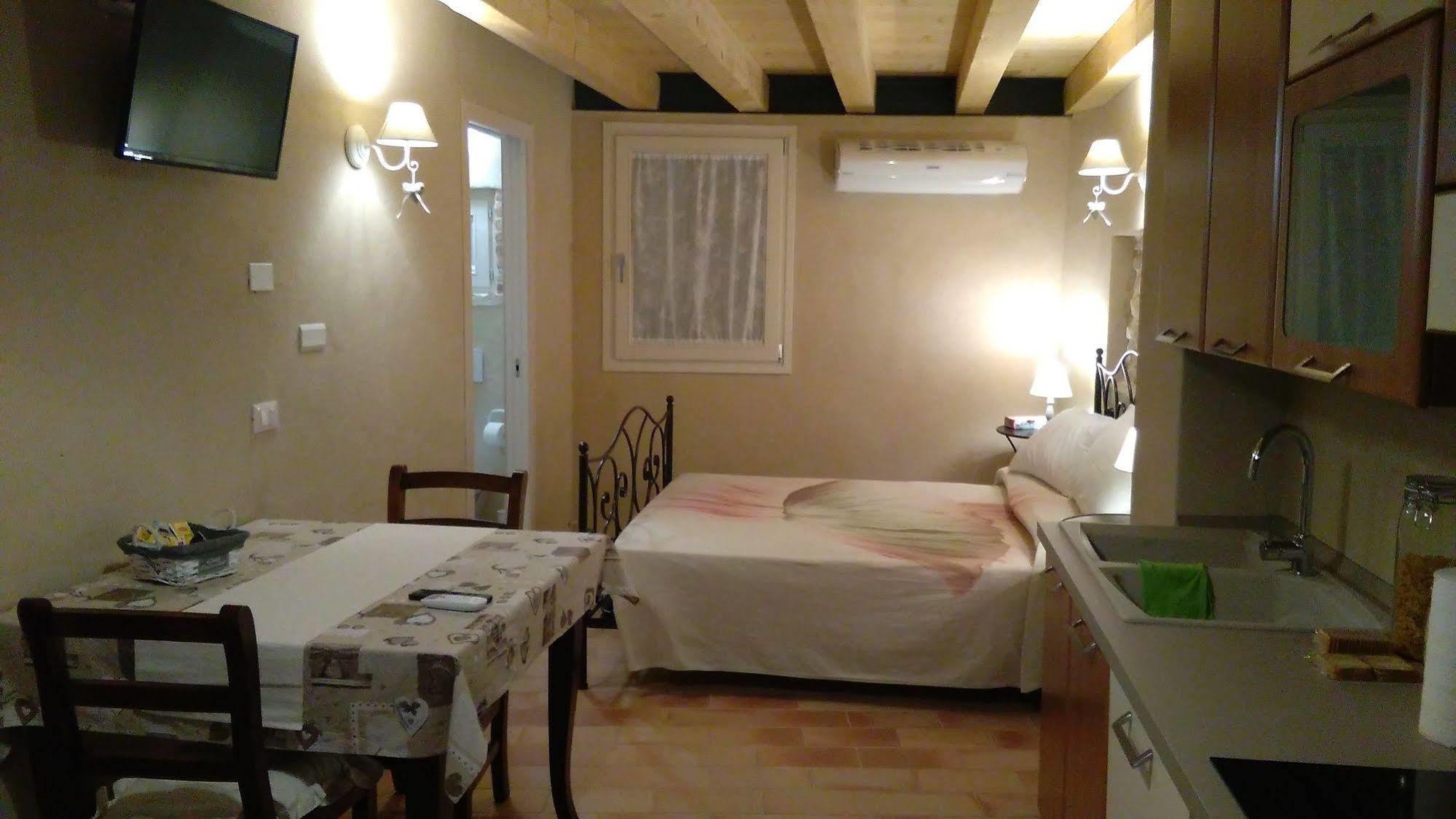 Casa Daisy Hotel Paderno del Grappa Luaran gambar